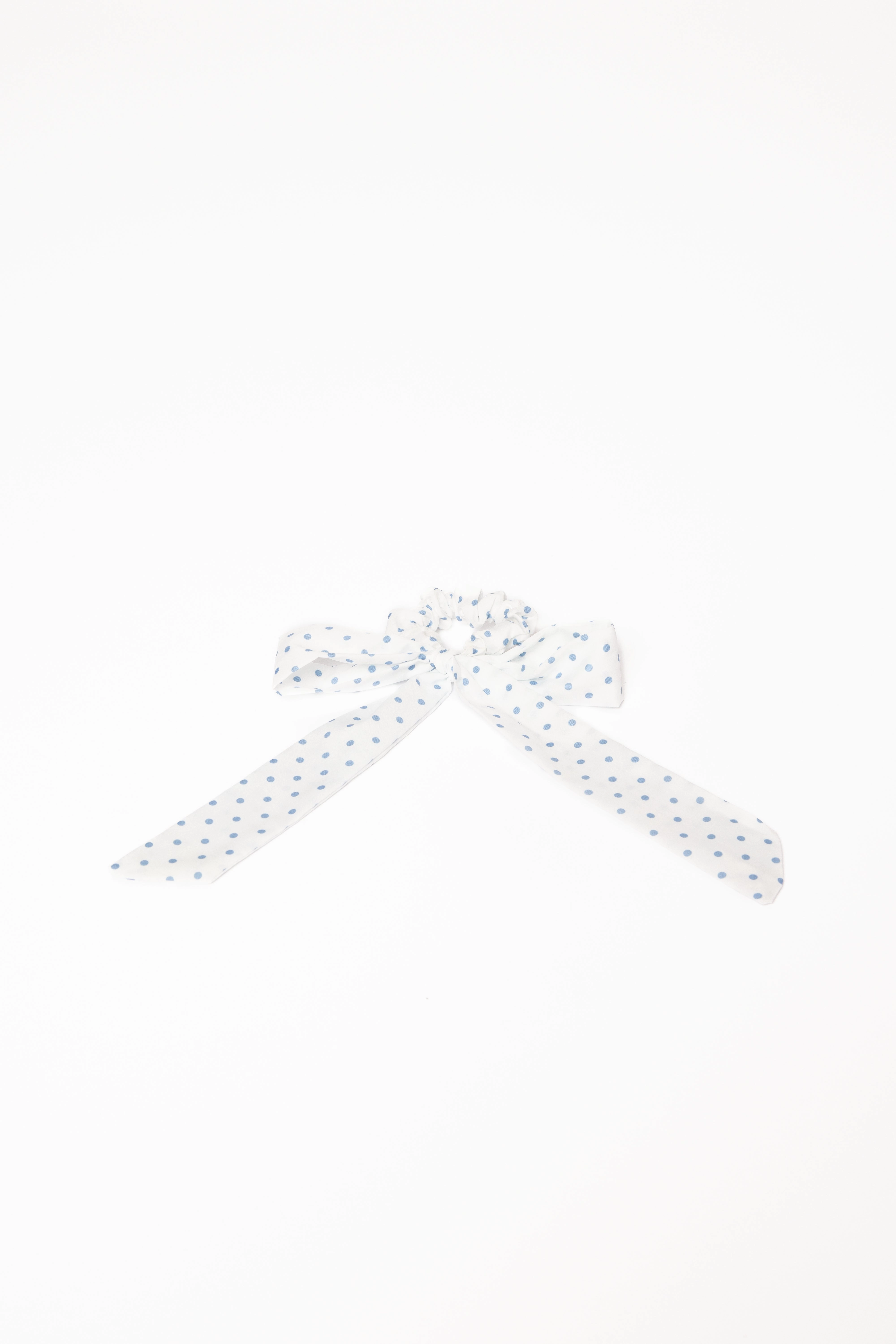 Cass Bow Scrunchie - White
