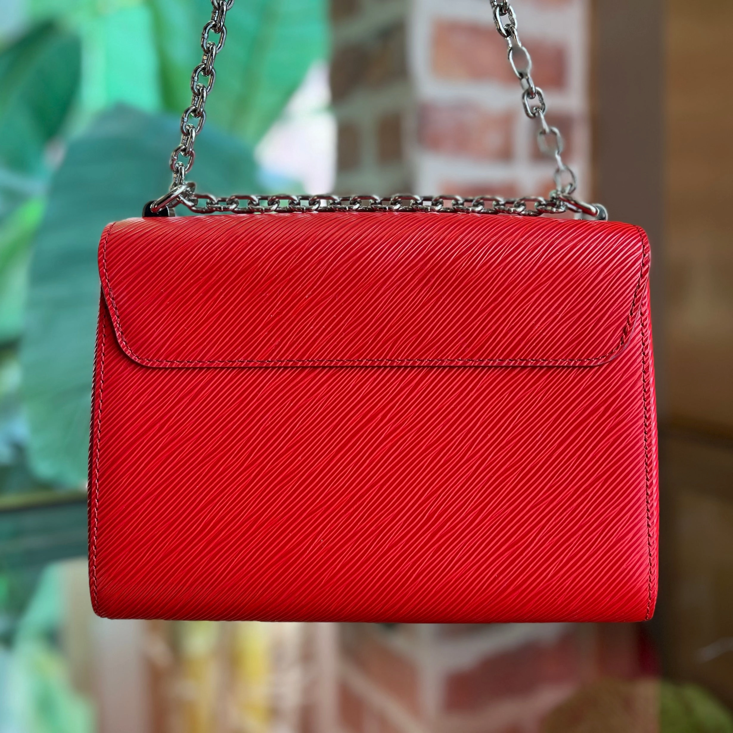 LOUIS VUITTON Twist MM Red Epi Leather Bag Coquelicot
